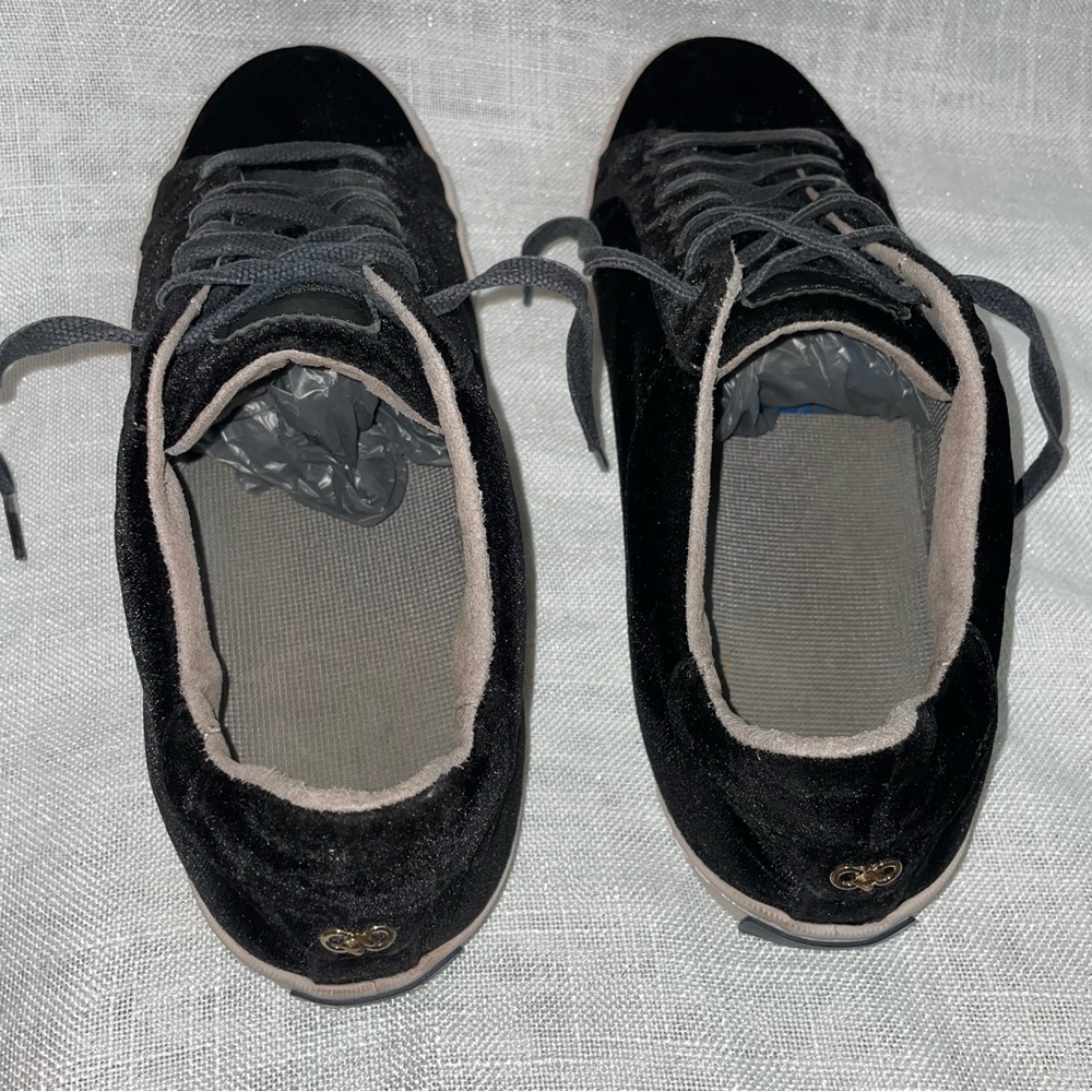 Cole Haan Black Velvet Sneakers 10.5 W09756 - Picture 6 of 16